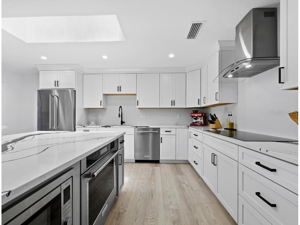 2155 Harbourside Drive #804 Longboat Key FL 34228 A4666643 image15