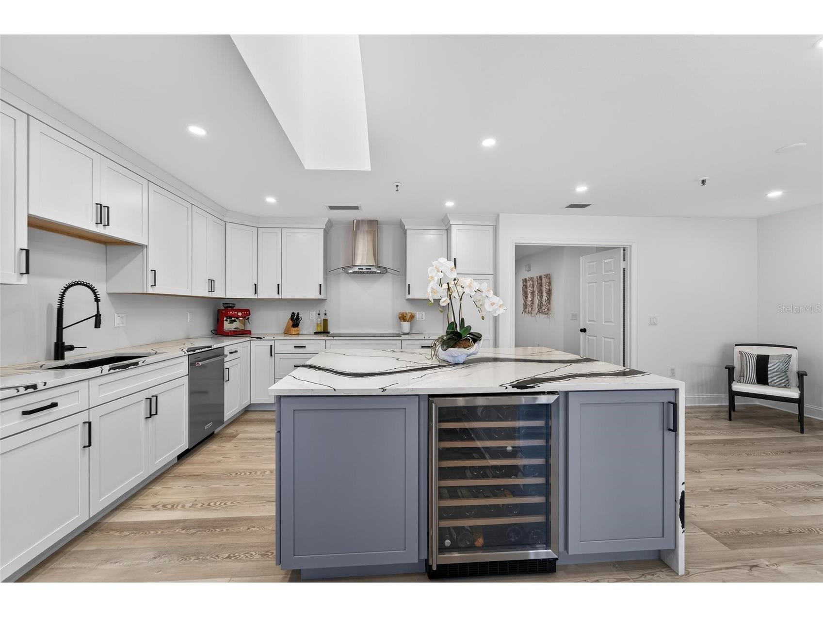 2155 Harbourside Drive #804 Longboat Key FL 34228 A4681778 image19