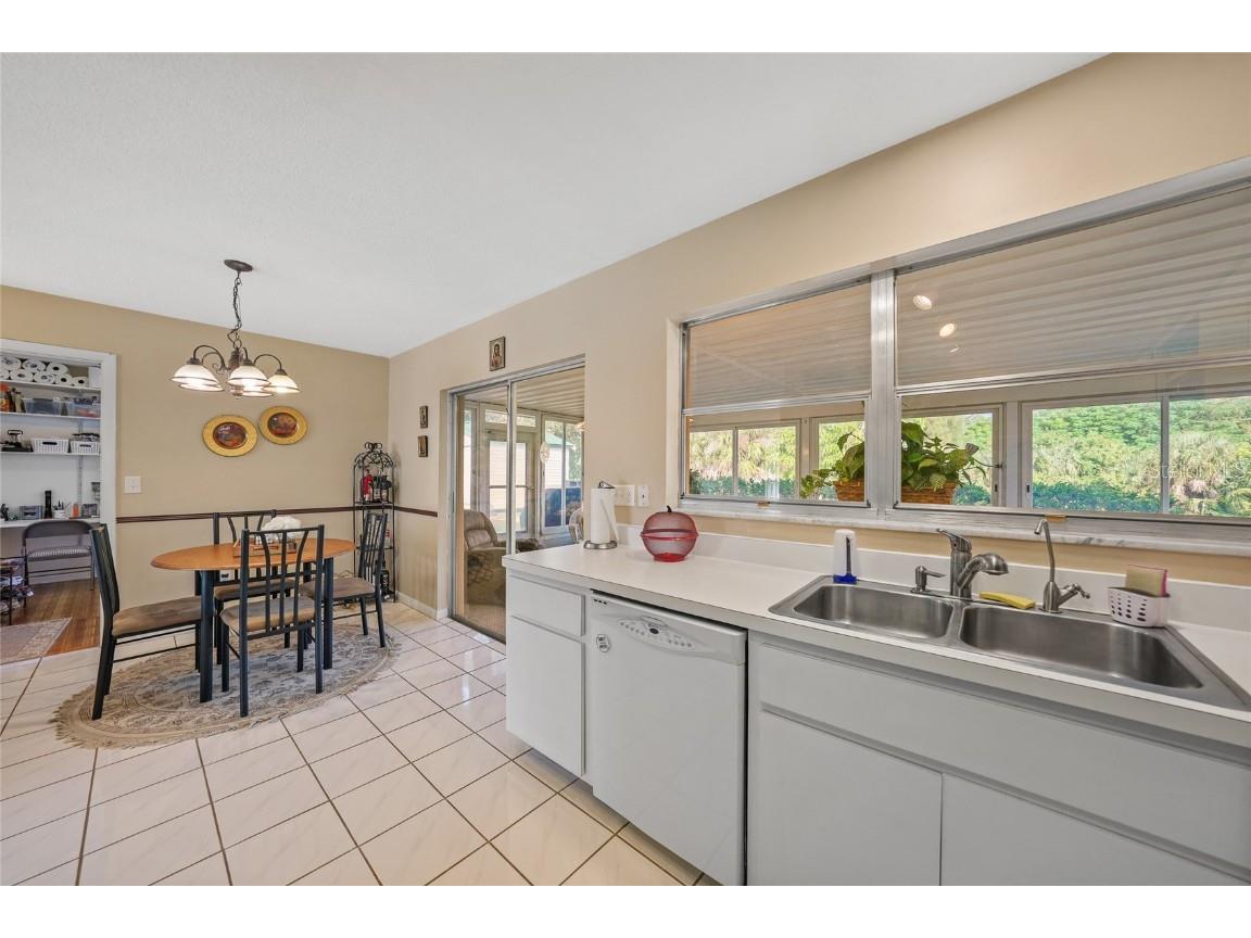 2155 Lakeshore Circle Port Charlotte FL 33952 - MORNINGSTAR WATERWAY C7519148 image11