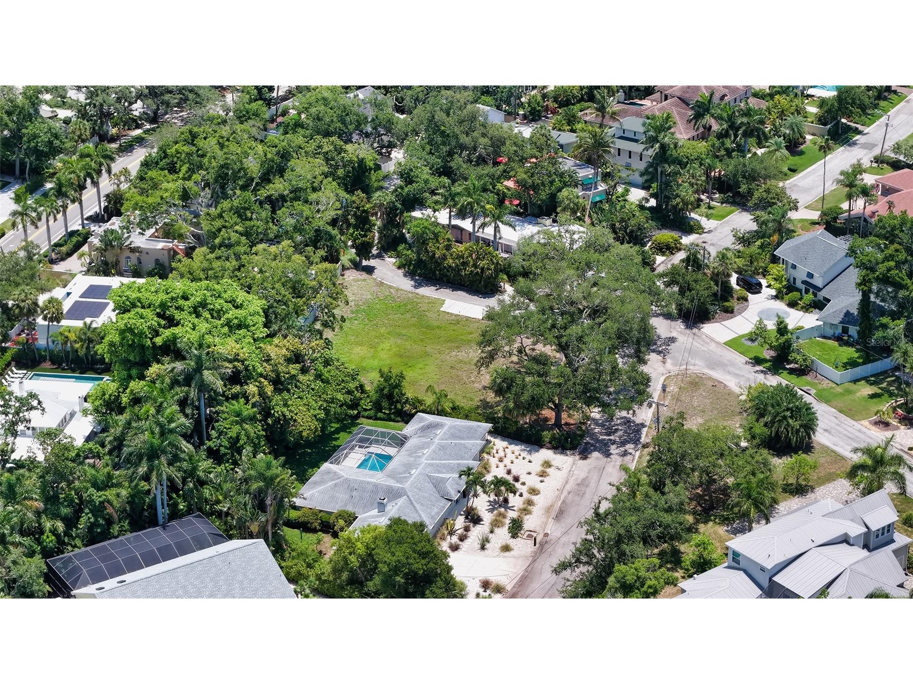 2155 Oriole Drive Sarasota FL 34239 A4697537 image4