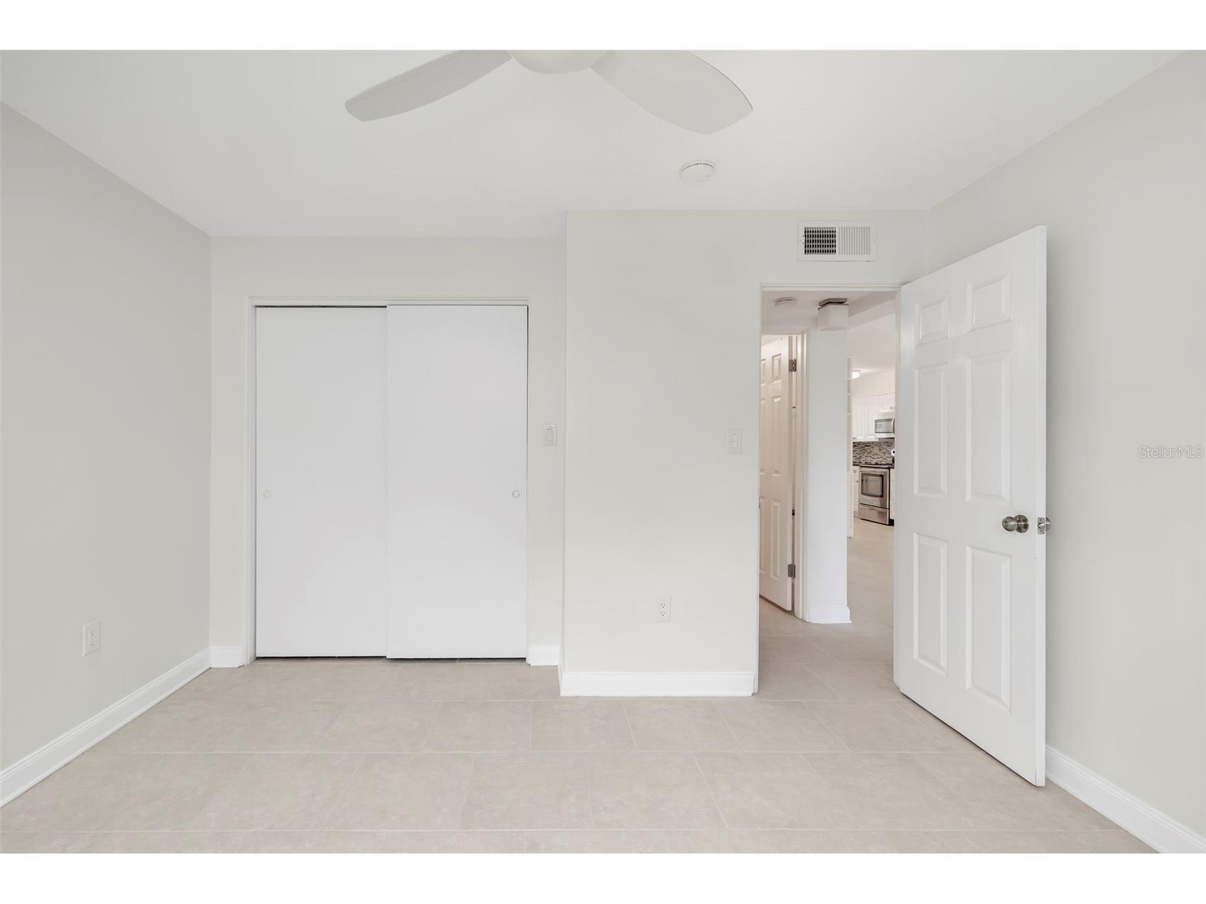 2155 Wood Street #A14 Sarasota FL 34237 A4699025 image12