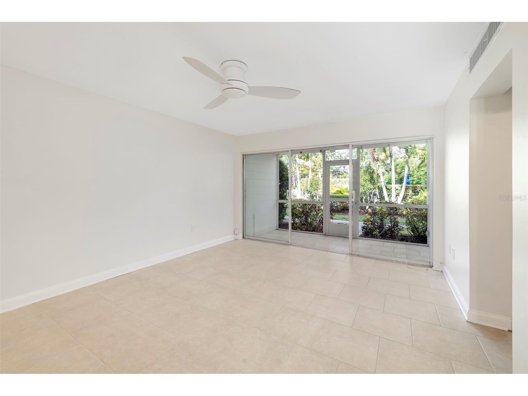 2155 Wood Street #A14 Sarasota FL 34237 A4699025 image15
