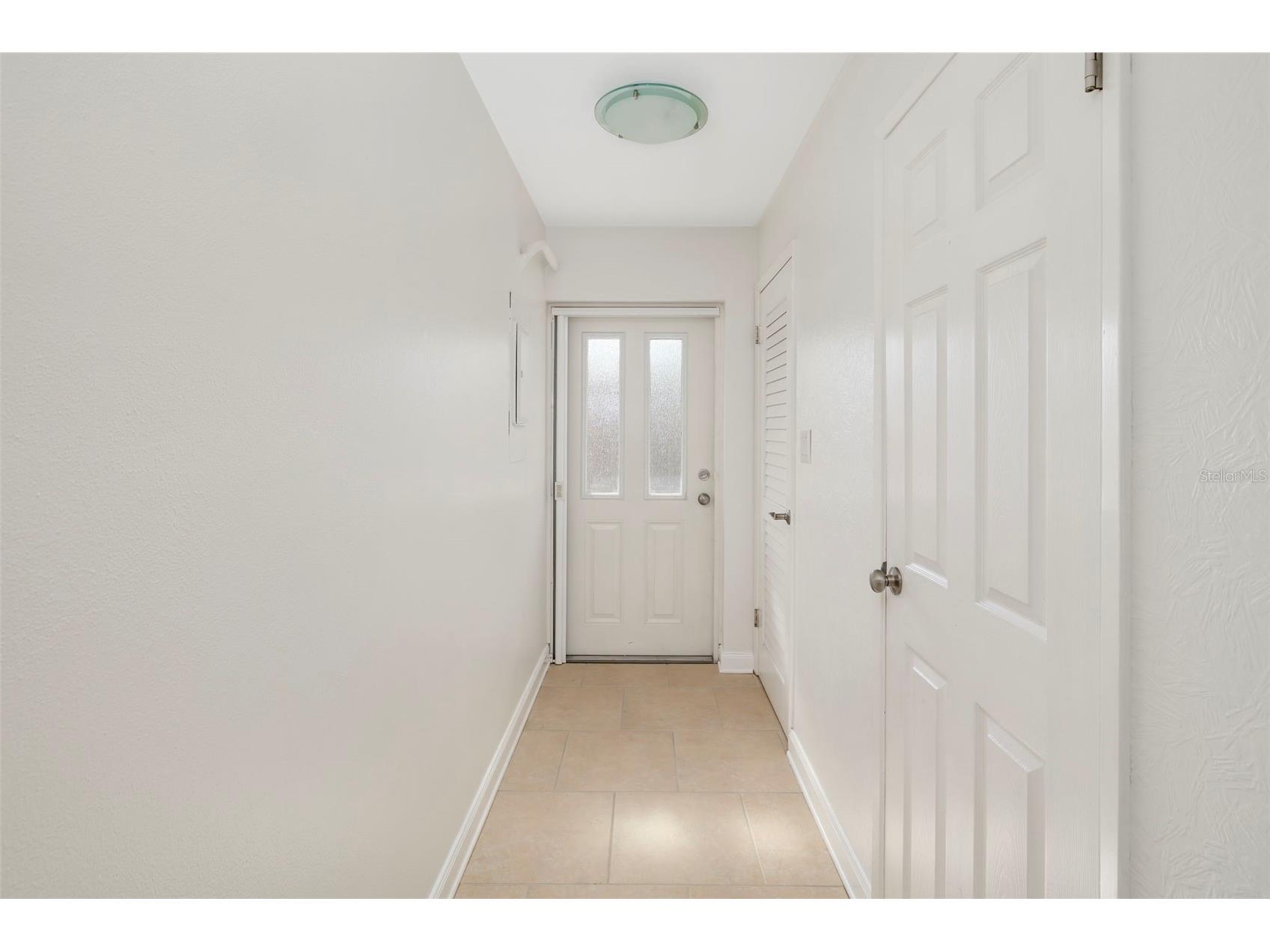 2155 Wood Street #A14 Sarasota FL 34237 A4699025 image2