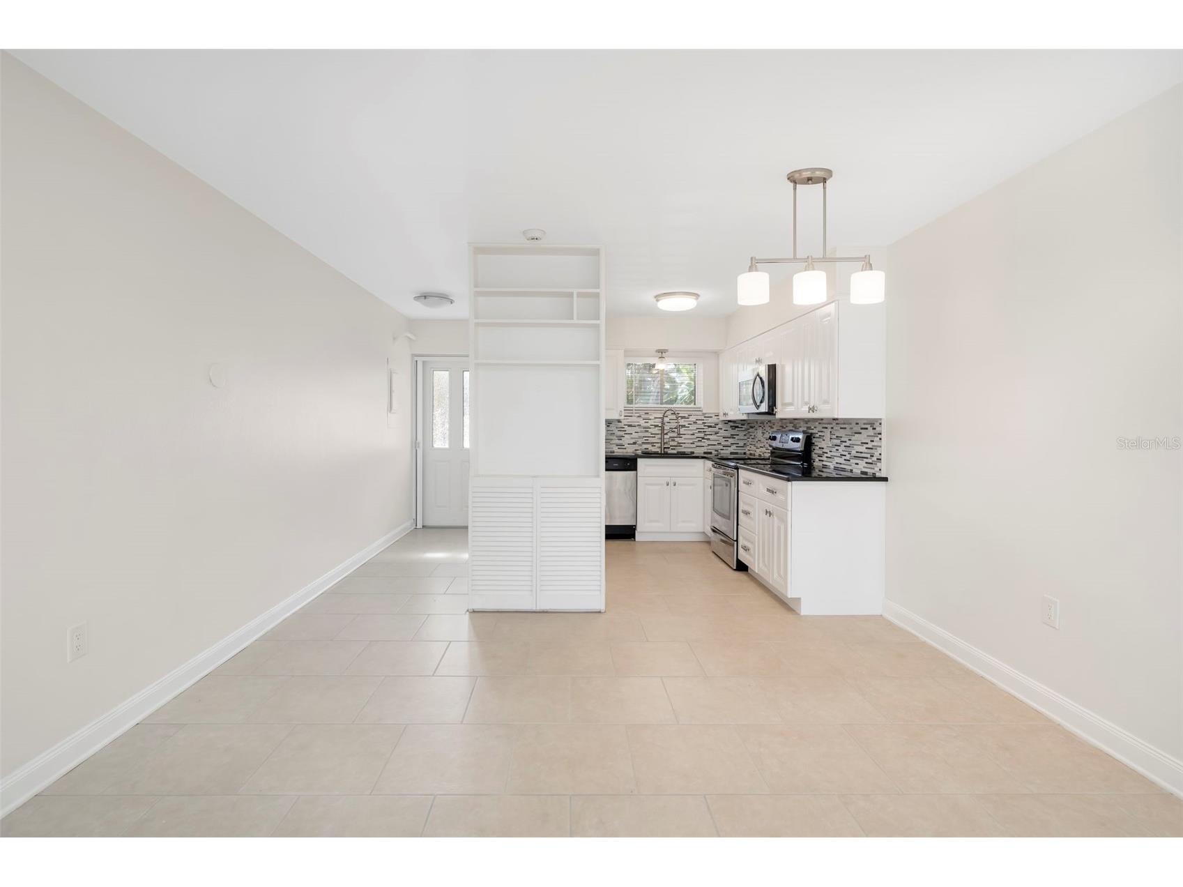 2155 Wood Street #A14 Sarasota FL 34237 A4699025 image5