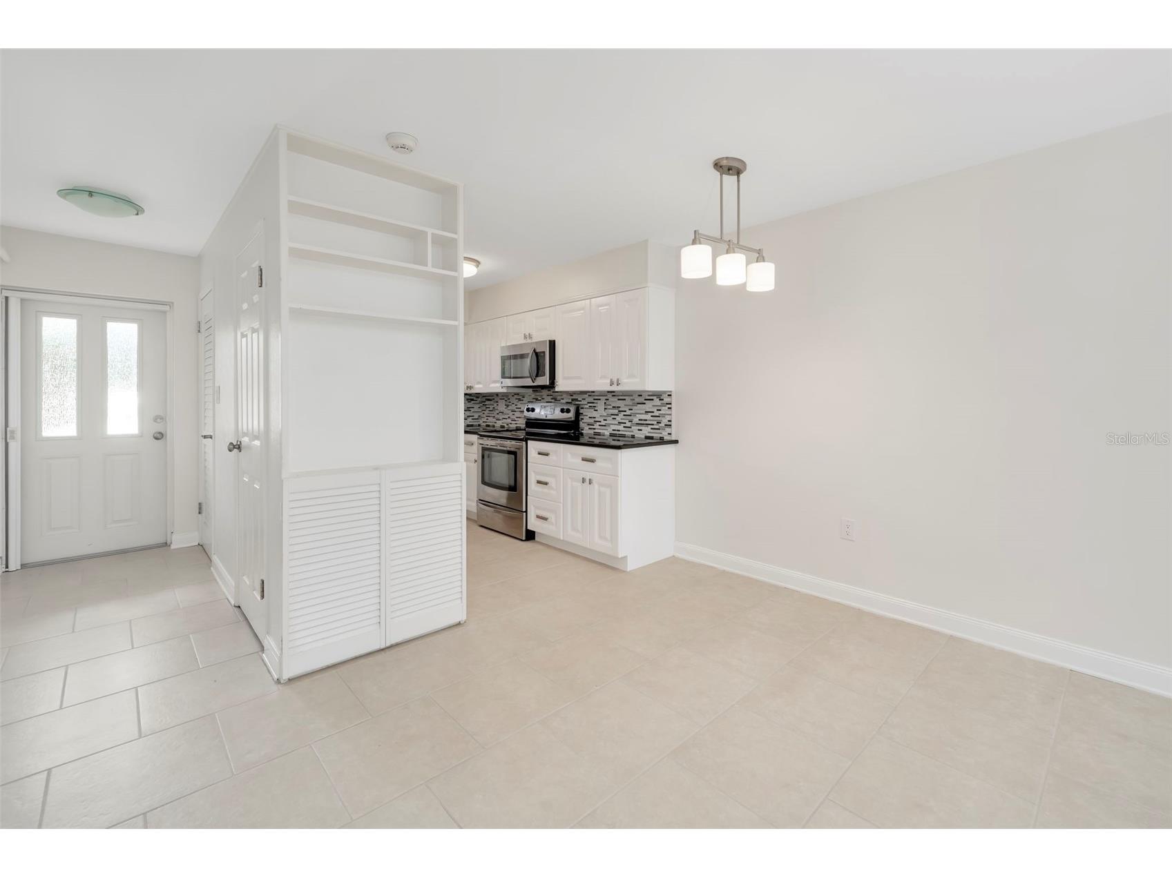 2155 Wood Street #A14 Sarasota FL 34237 A4699025 image7