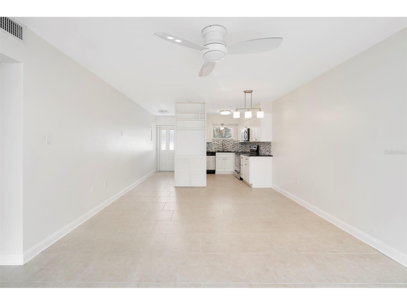 2155 Wood Street #A14 Sarasota FL 34237 A4699025 image8