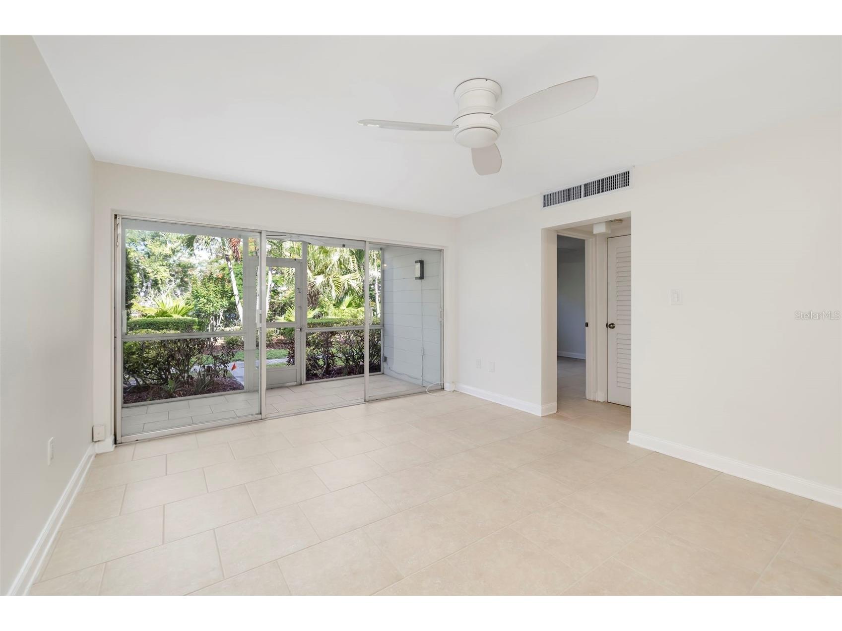 2155 Wood Street #A14 Sarasota FL 34237 A4699025 image9