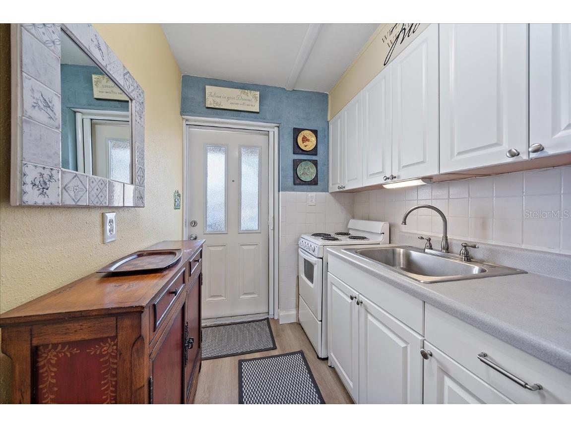 2155 Wood Street #A20 Sarasota FL 34237 A4644613 image5