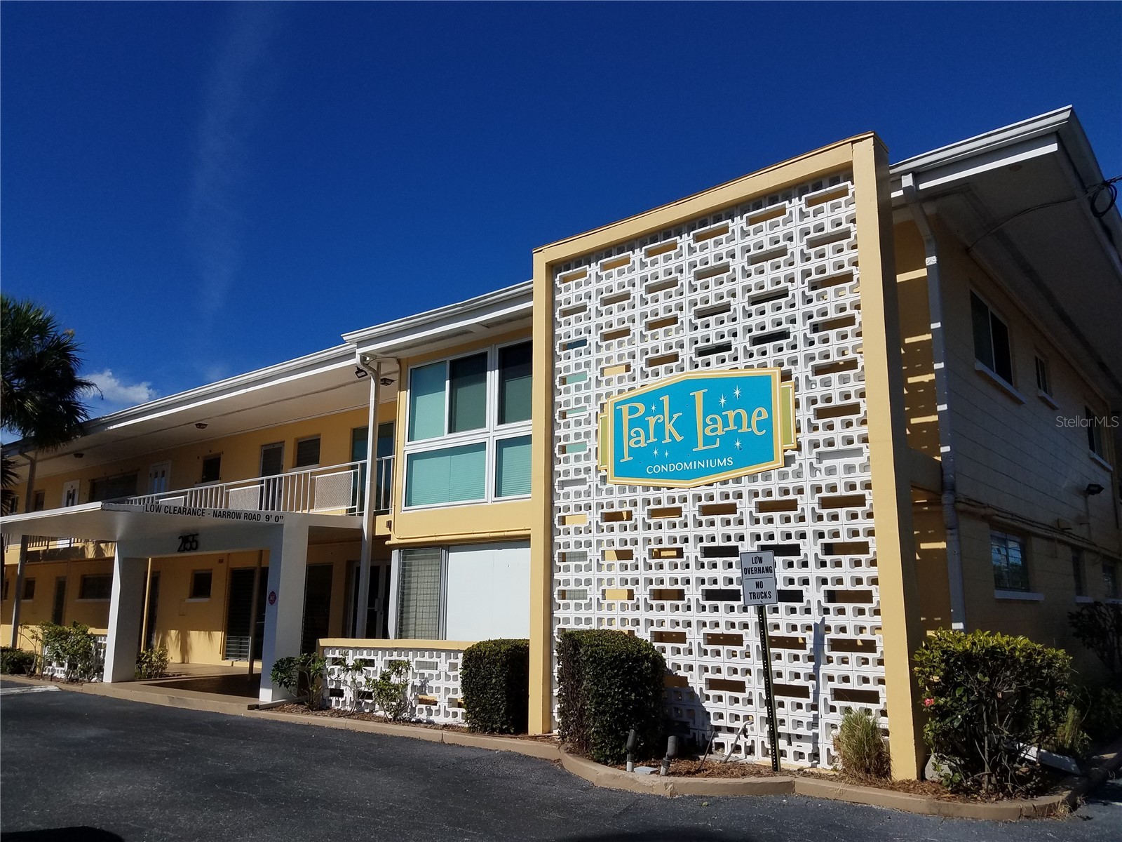 2155 Wood Street #A26 Sarasota FL 34237 A4655677 image1