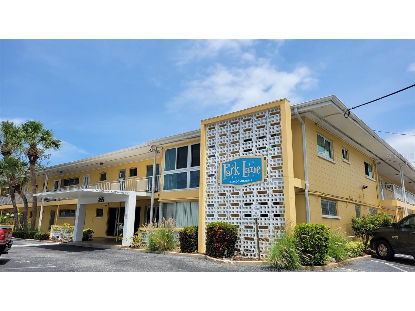 2155 Wood Street #B17 Sarasota FL 34237 A4653487 image1