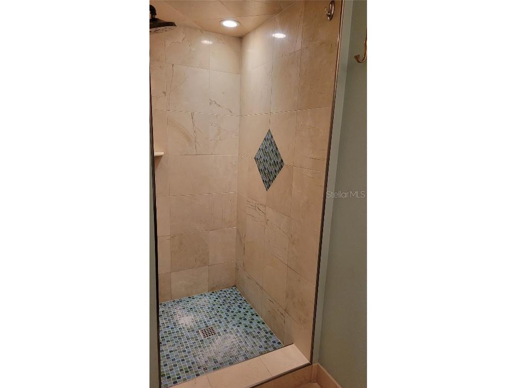 2155 Wood Street #B17 Sarasota FL 34237 A4653487 image15