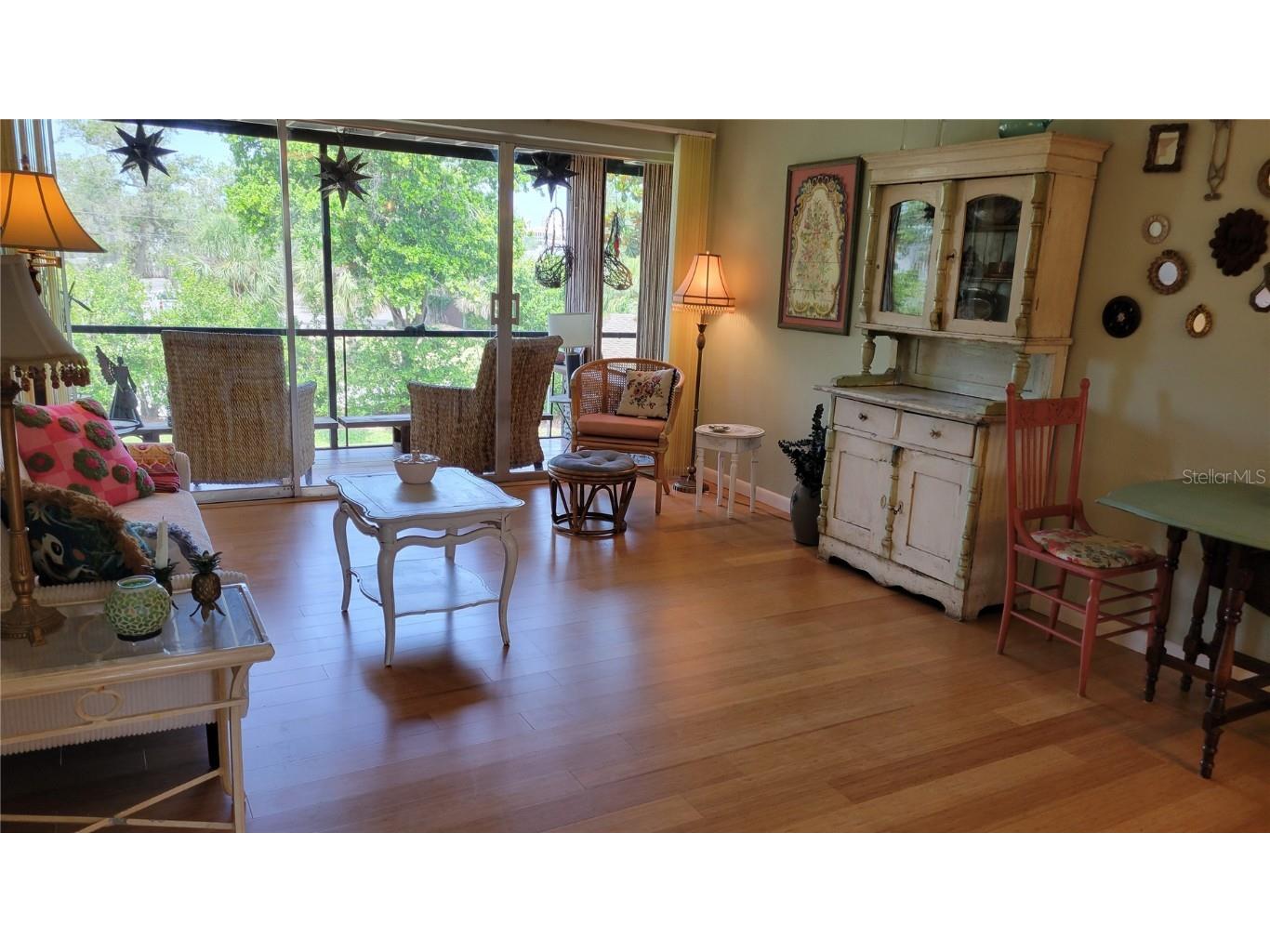 2155 Wood Street #B17 Sarasota FL 34237 A4653487 image2