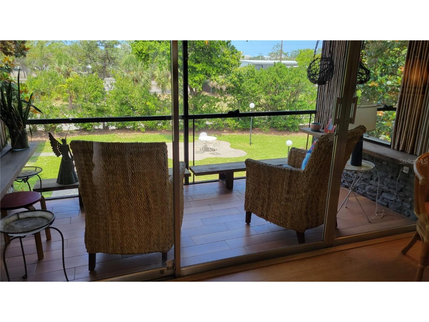 2155 Wood Street #B17 Sarasota FL 34237 A4653487 image3