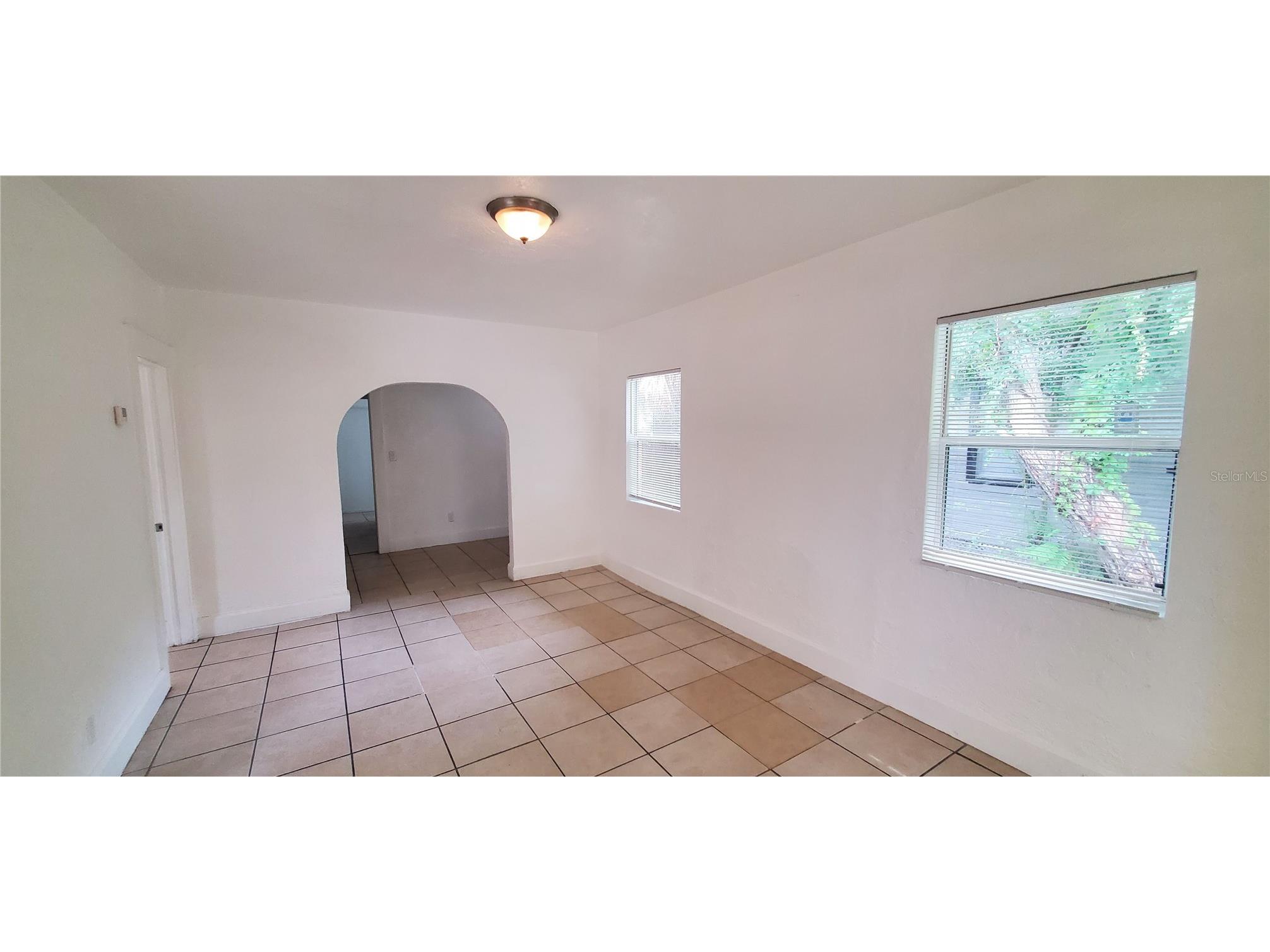 2156 17th Avenue S Saint Petersburg FL 33712 TB8528498 image2