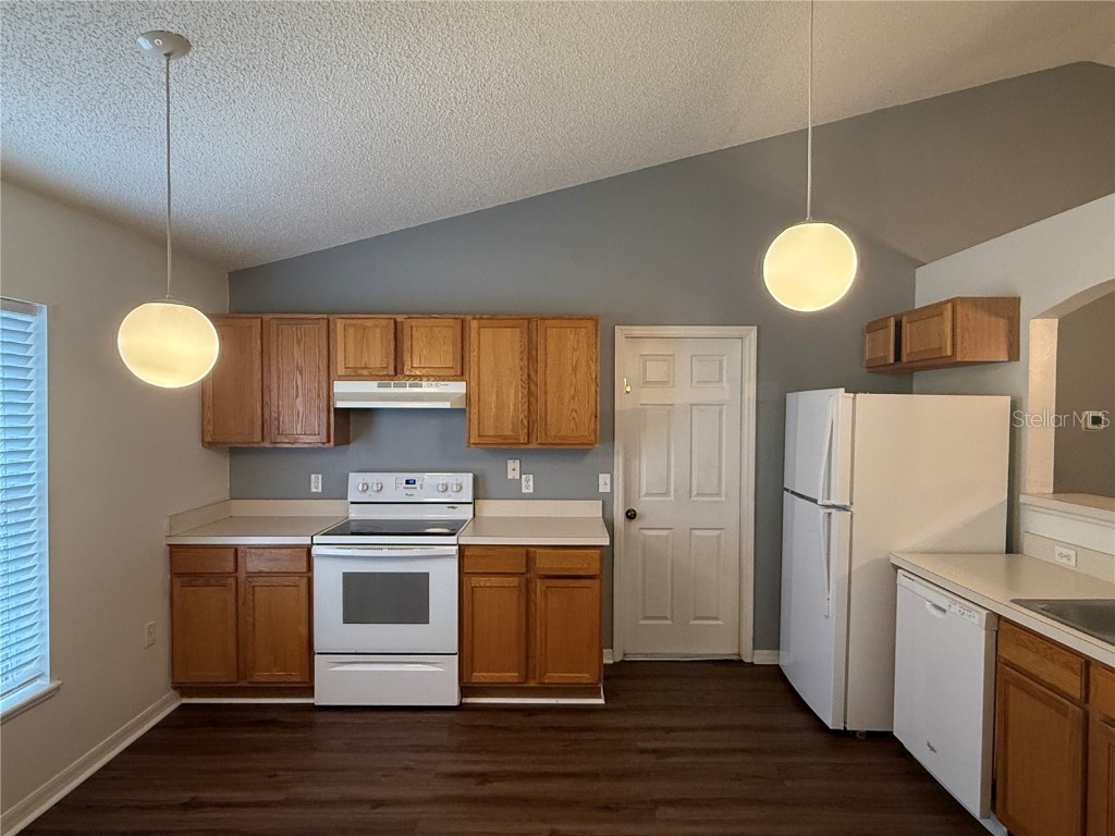 2156 Deltona Boulevard Spring Hill FL 34606 W7881107 image5