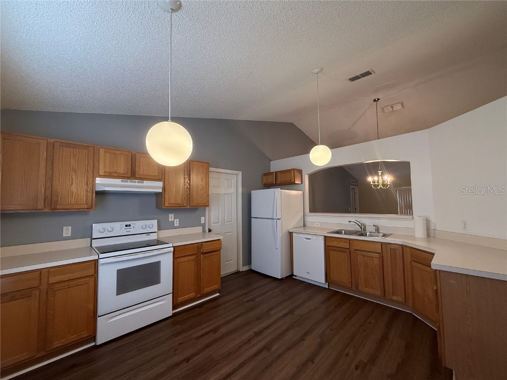 2156 Deltona Boulevard Spring Hill FL 34606 W7881107 image6