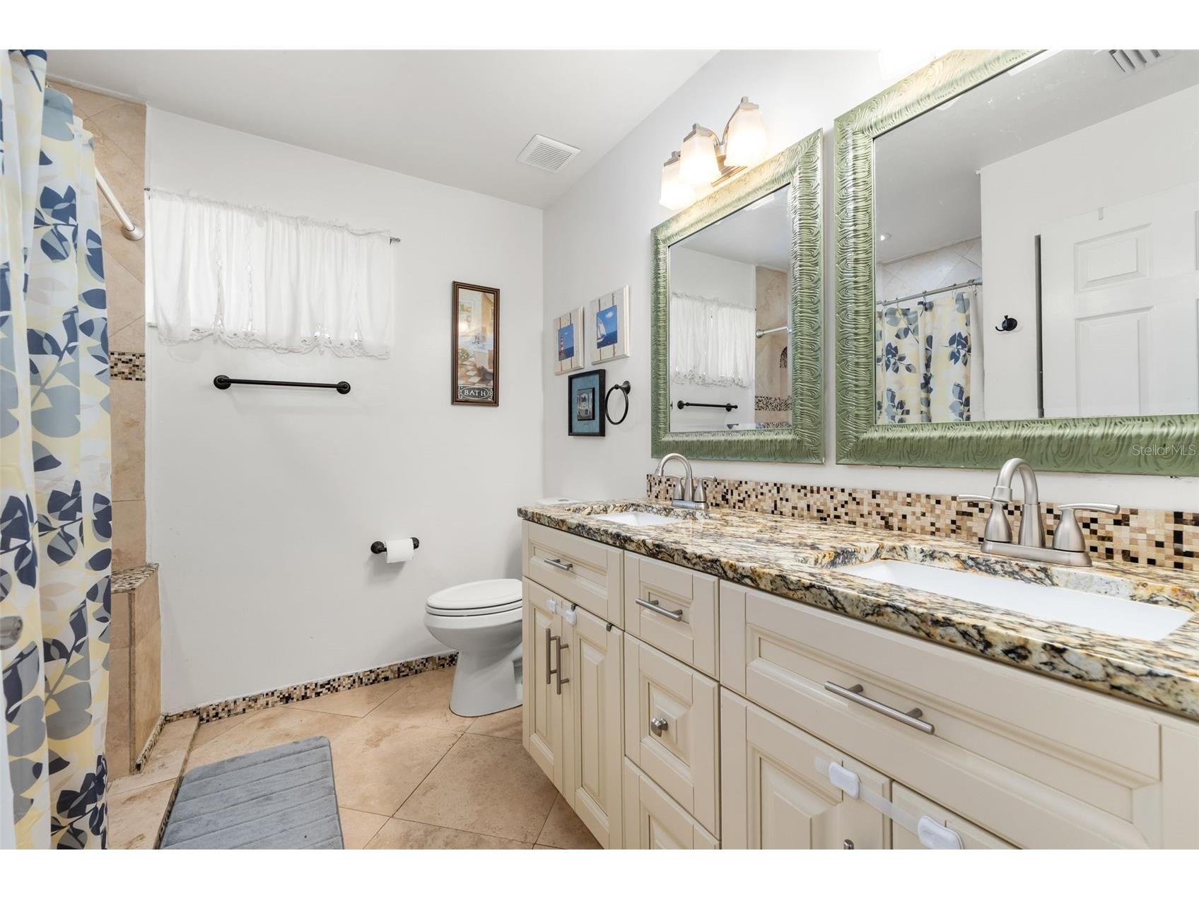 2156 NW 52 Place Gainesville FL 32605 GC538000 image18