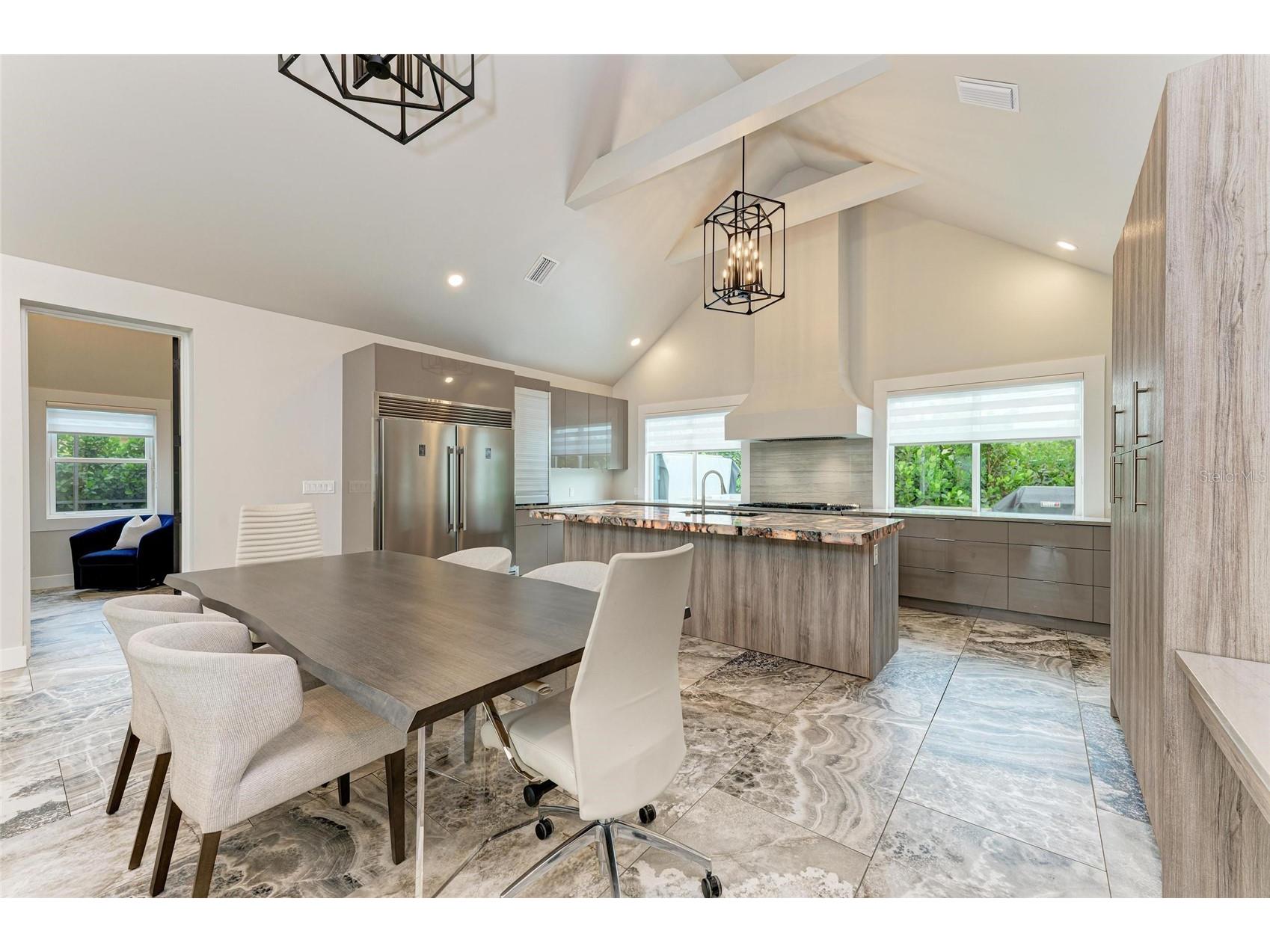2156 Orchid Street Sarasota FL 34239 A4663262 image13