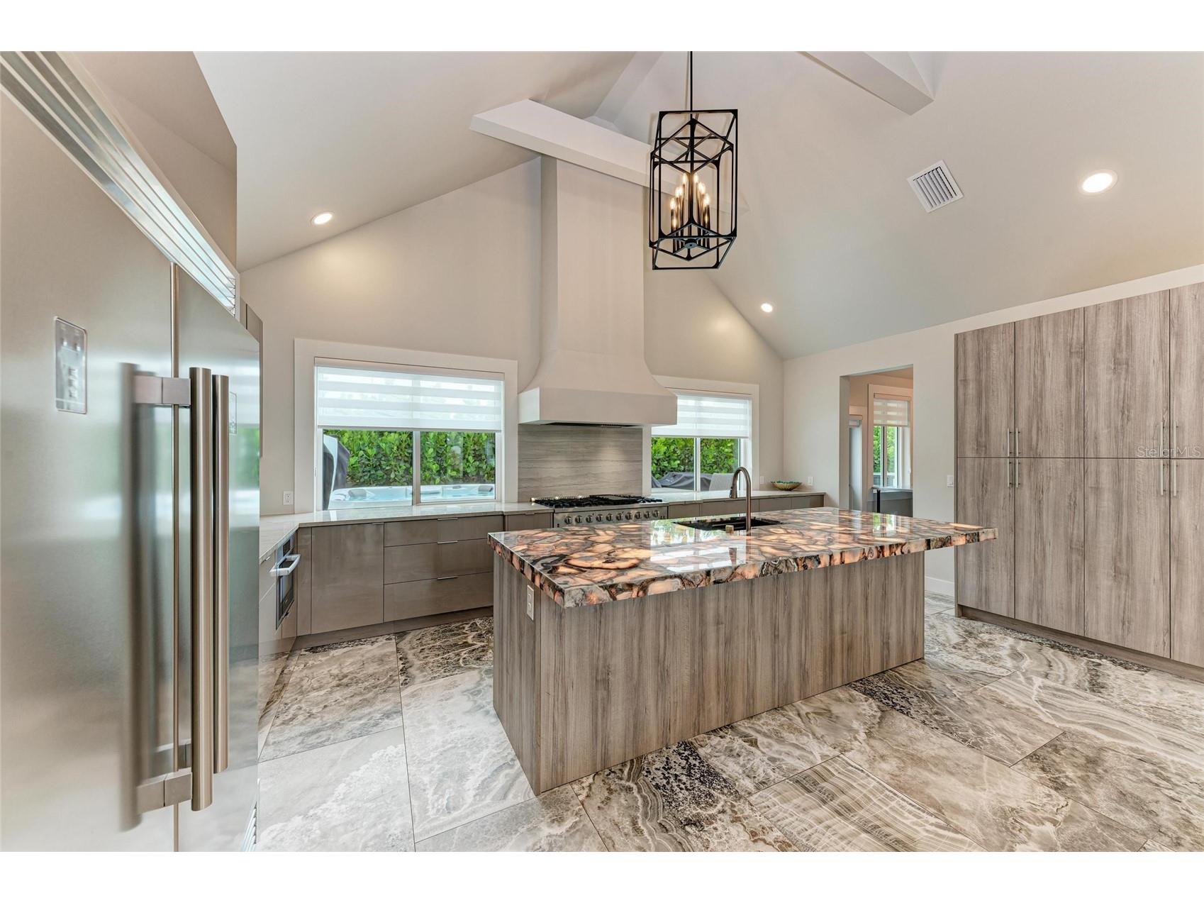 2156 Orchid Street Sarasota FL 34239 A4663262 image19