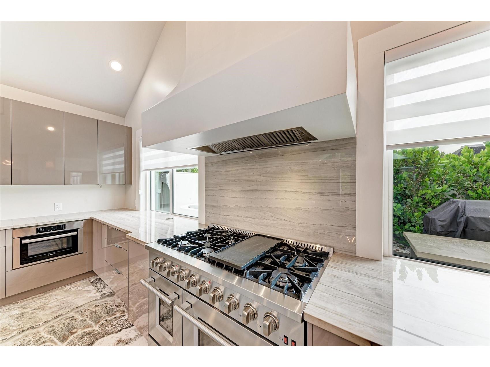 2156 Orchid Street Sarasota FL 34239 A4663262 image25