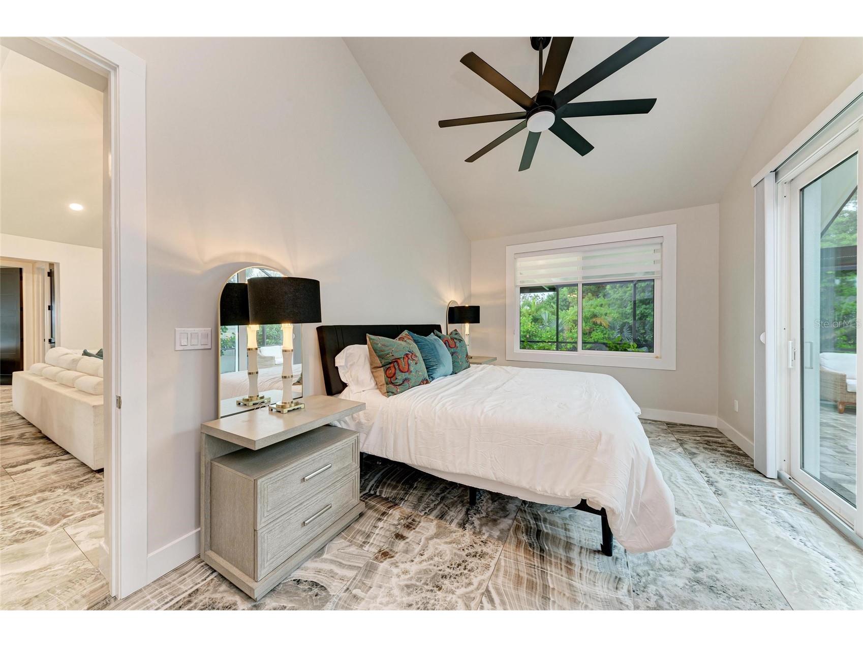 2156 Orchid Street Sarasota FL 34239 A4663262 image32