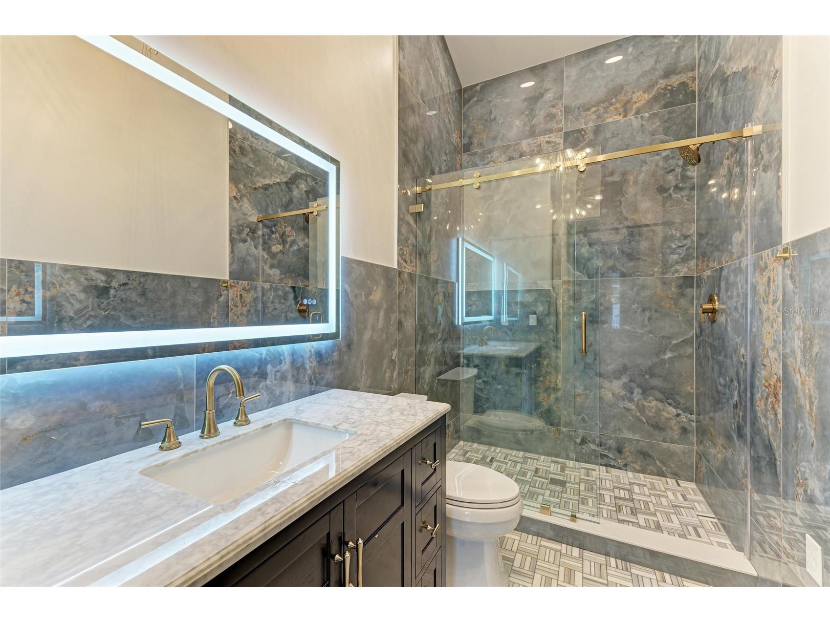 2156 Orchid Street Sarasota FL 34239 A4663262 image39