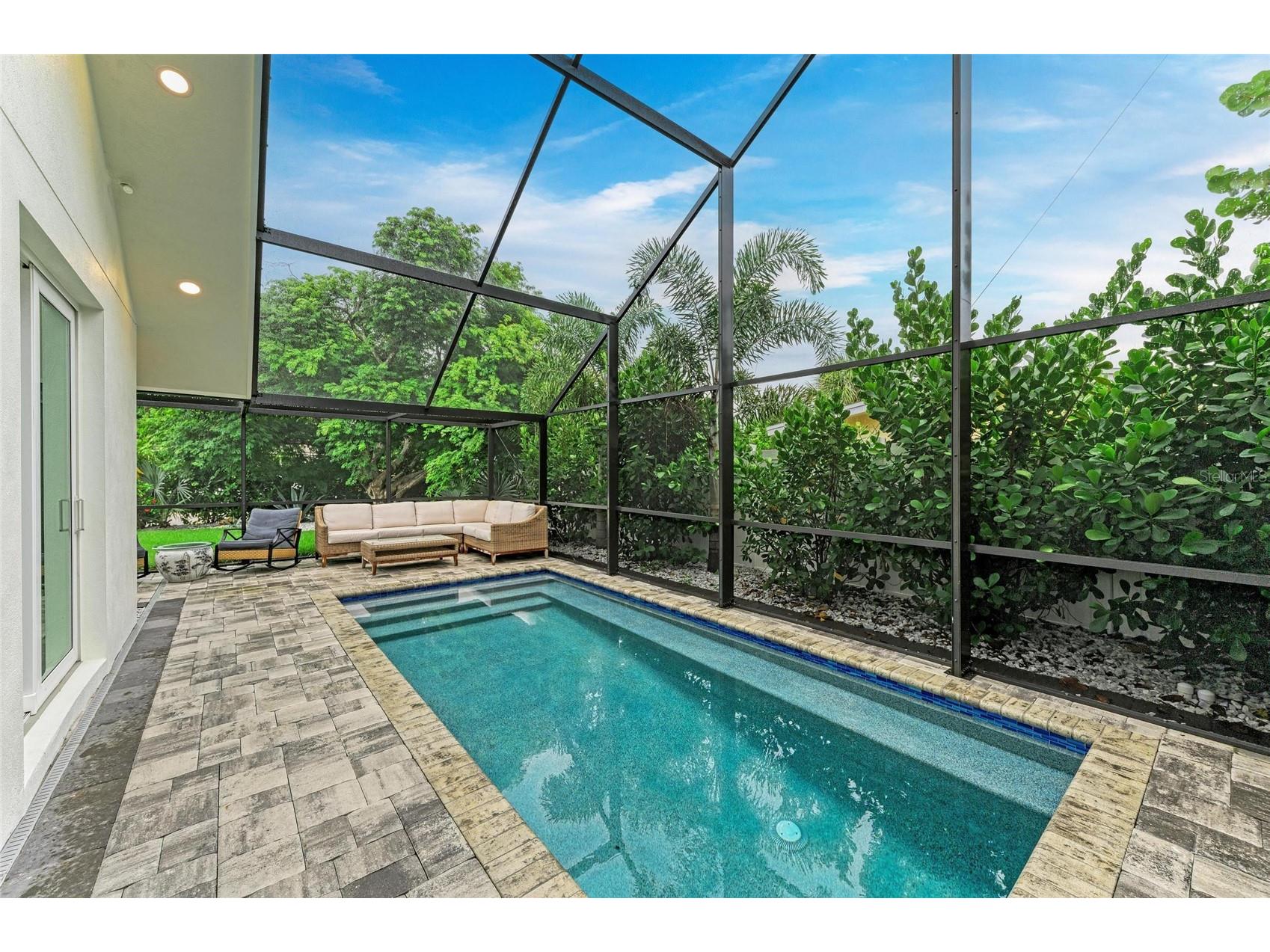 2156 Orchid Street Sarasota FL 34239 A4663262 image49