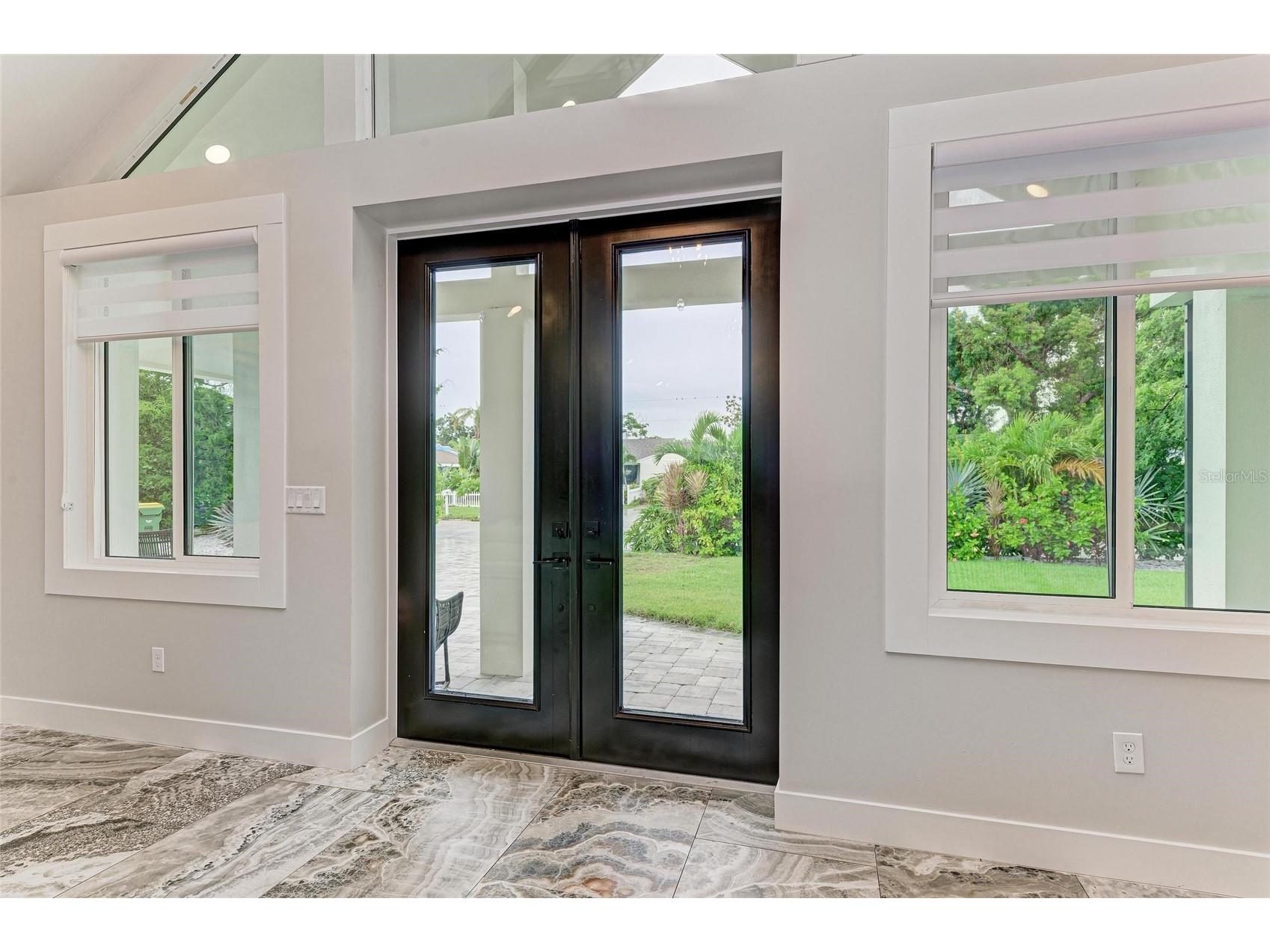 2156 Orchid Street Sarasota FL 34239 A4663262 image9
