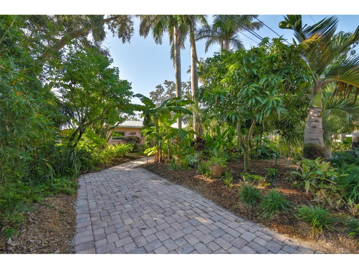2158 Blossom Way S Saint Petersburg FL 33712 TB8445146 image10