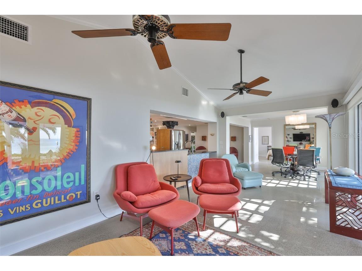 2158 Blossom Way S Saint Petersburg FL 33712 TB8445146 image36