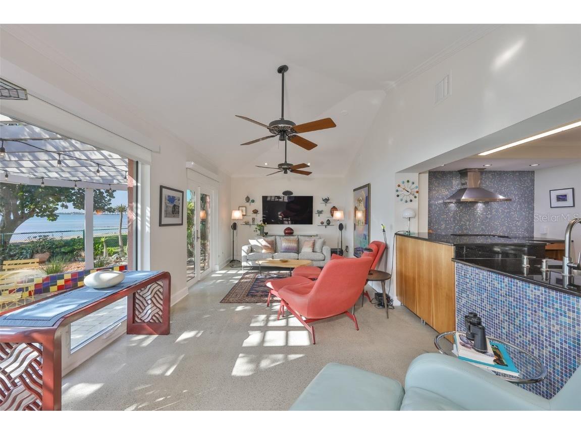 2158 Blossom Way S Saint Petersburg FL 33712 TB8445146 image37