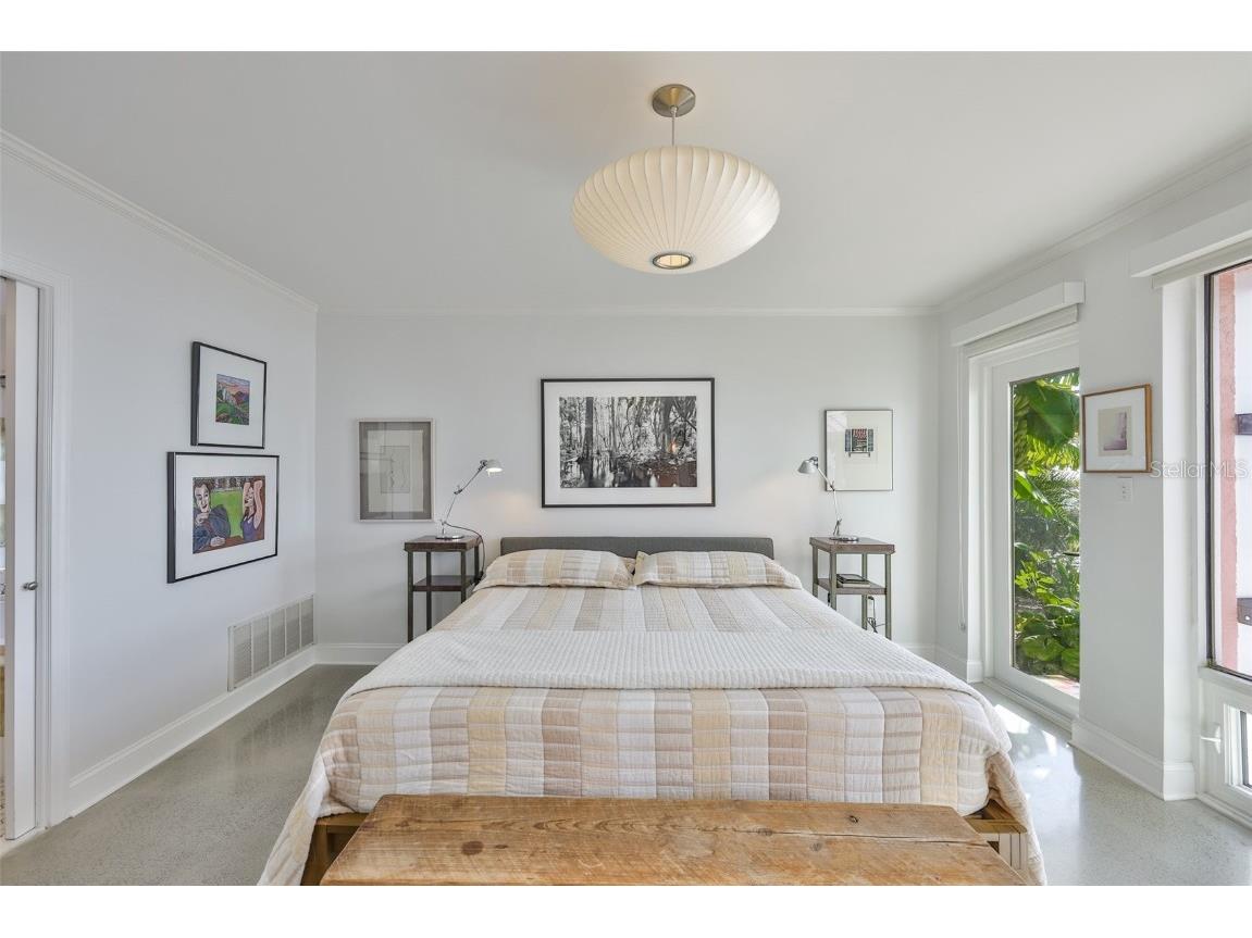 2158 Blossom Way S Saint Petersburg FL 33712 TB8445146 image38