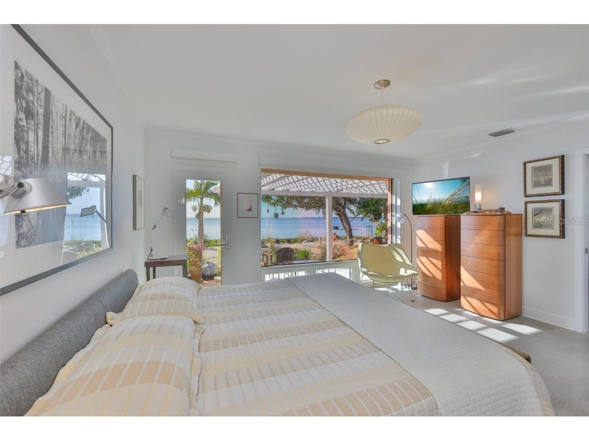 2158 Blossom Way S Saint Petersburg FL 33712 TB8445146 image40