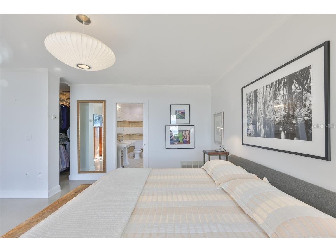 2158 Blossom Way S Saint Petersburg FL 33712 TB8445146 image43