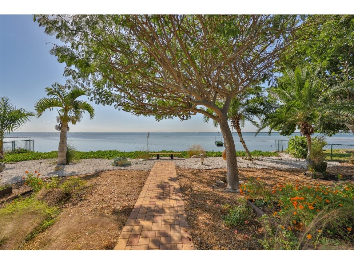 2158 Blossom Way S Saint Petersburg FL 33712 TB8445146 image57