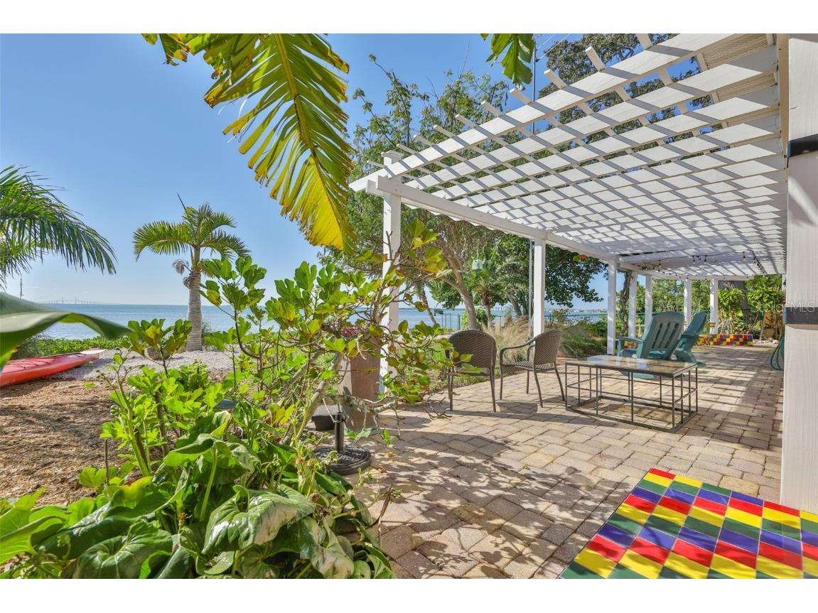 2158 Blossom Way S Saint Petersburg FL 33712 TB8445146 image64