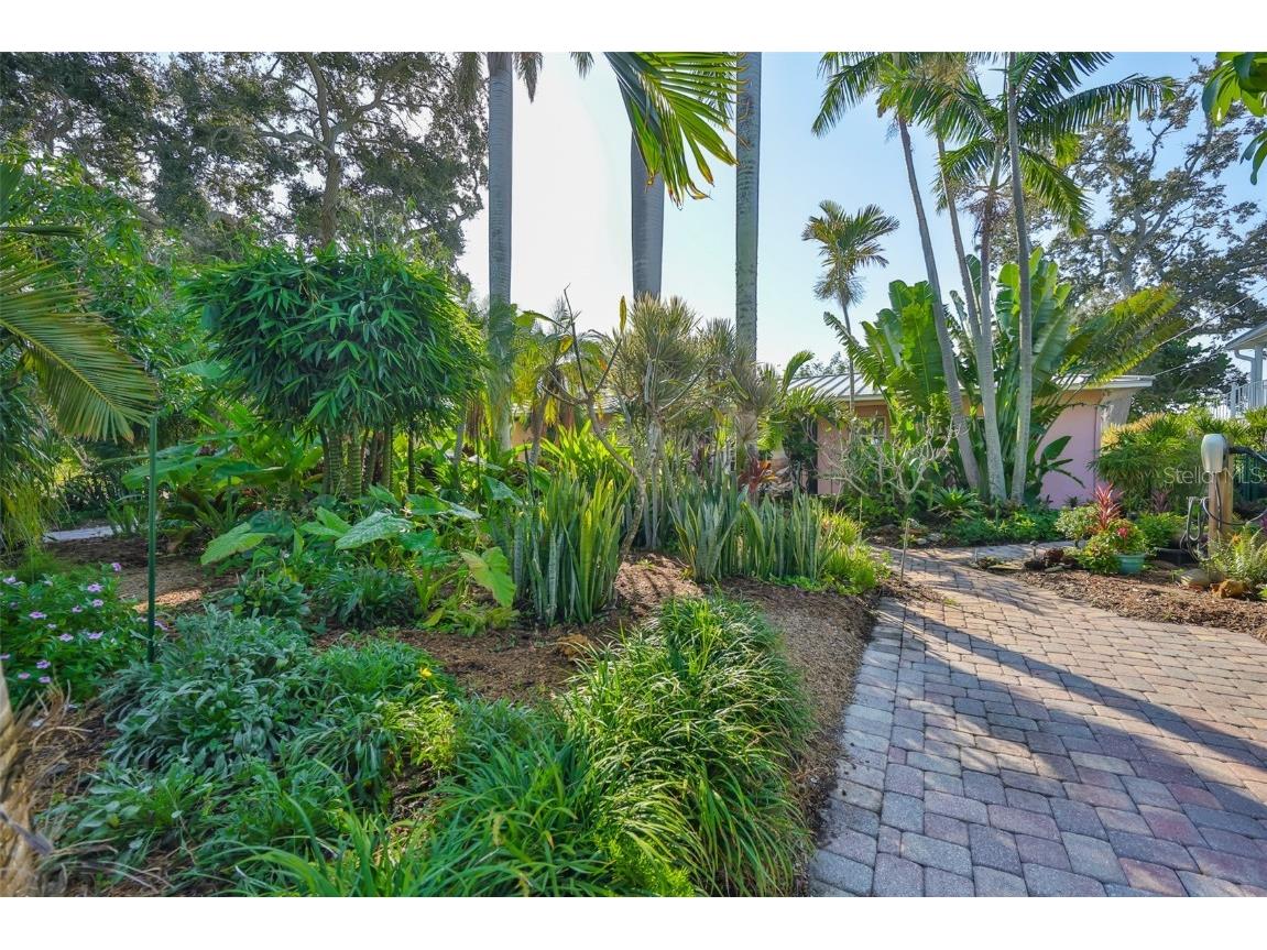 2158 Blossom Way S Saint Petersburg FL 33712 TB8445146 image84