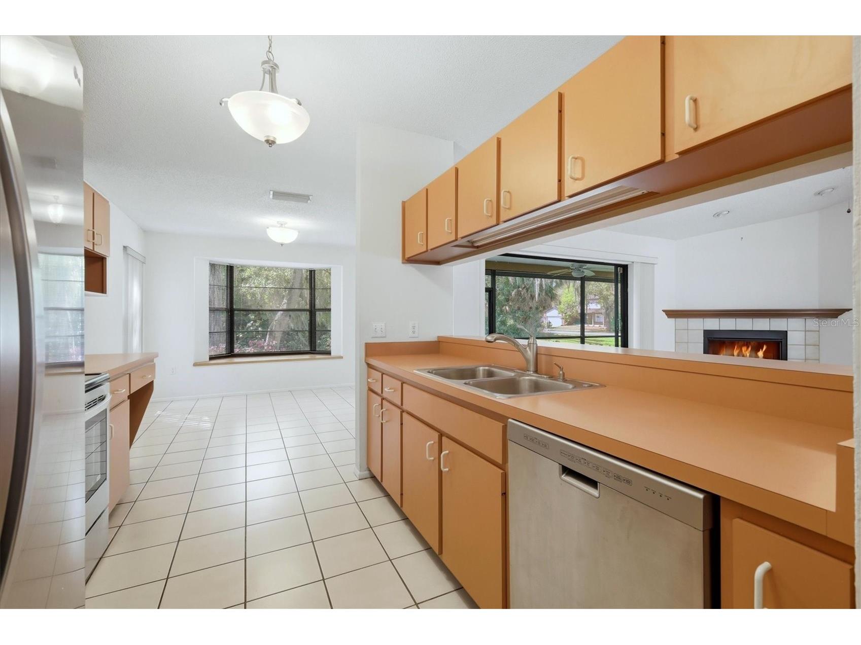 2158 Cork Oak Street Sarasota FL 34232 A4686101 image20