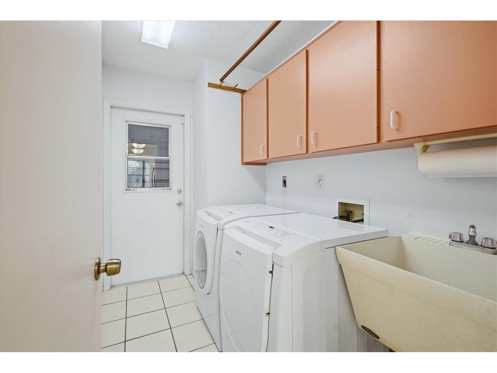 2158 Cork Oak Street Sarasota FL 34232 A4686101 image38