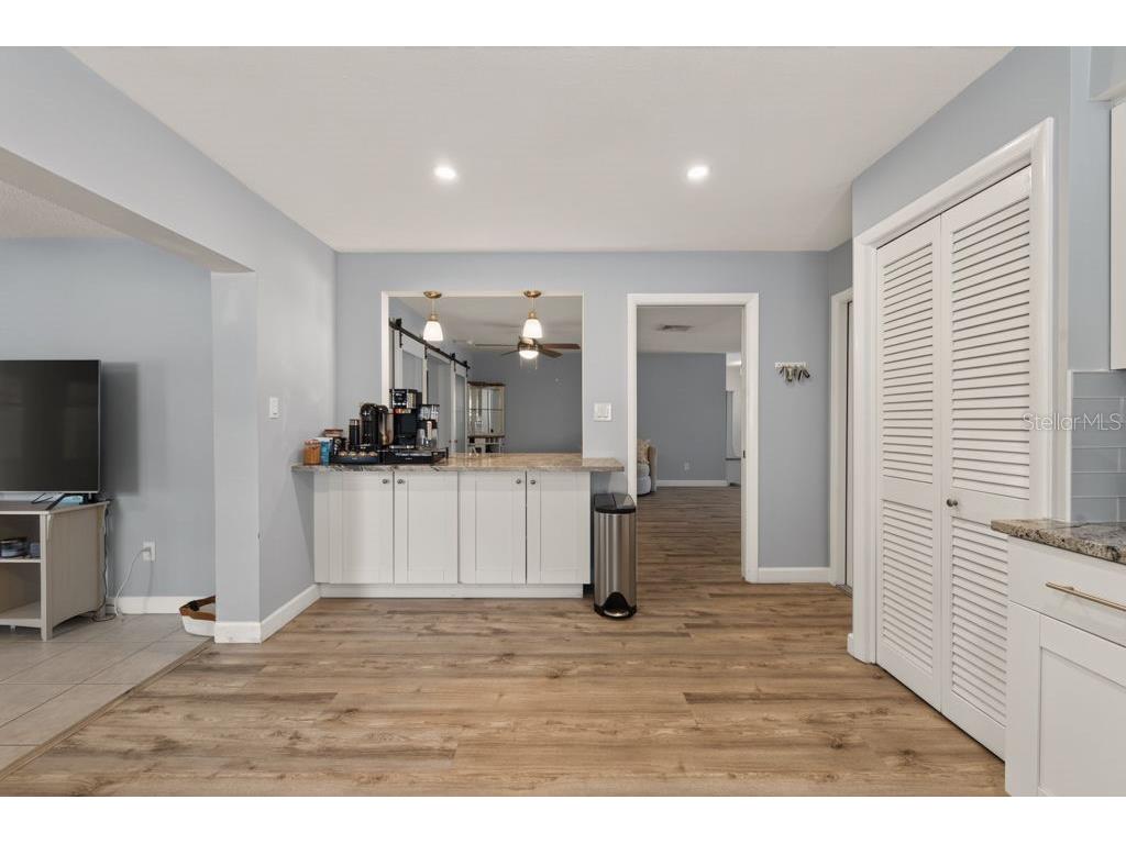 2159 Greenbriar Boulevard Clearwater FL 33763 TB8520152 image13