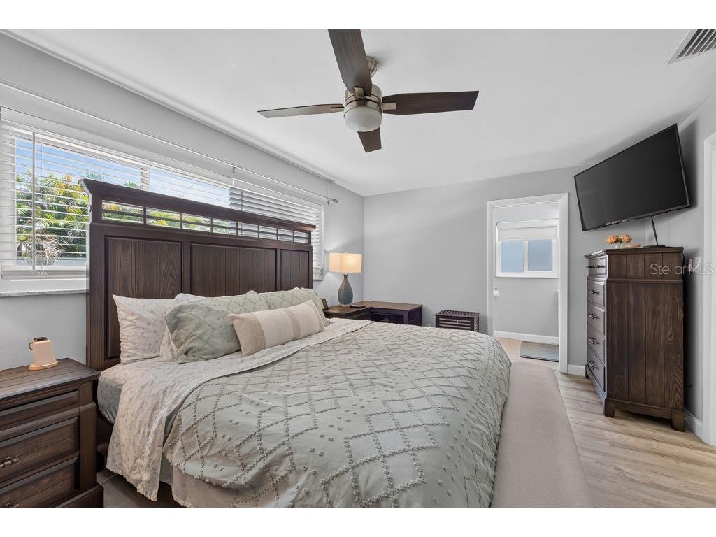 2159 Greenbriar Boulevard Clearwater FL 33763 TB8520152 image25