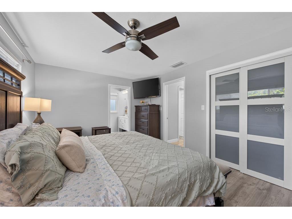 2159 Greenbriar Boulevard Clearwater FL 33763 TB8520152 image26