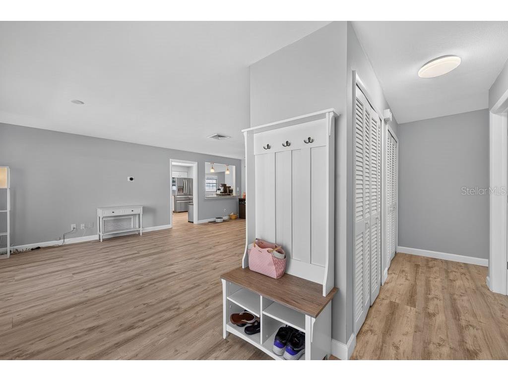 2159 Greenbriar Boulevard Clearwater FL 33763 TB8520152 image3