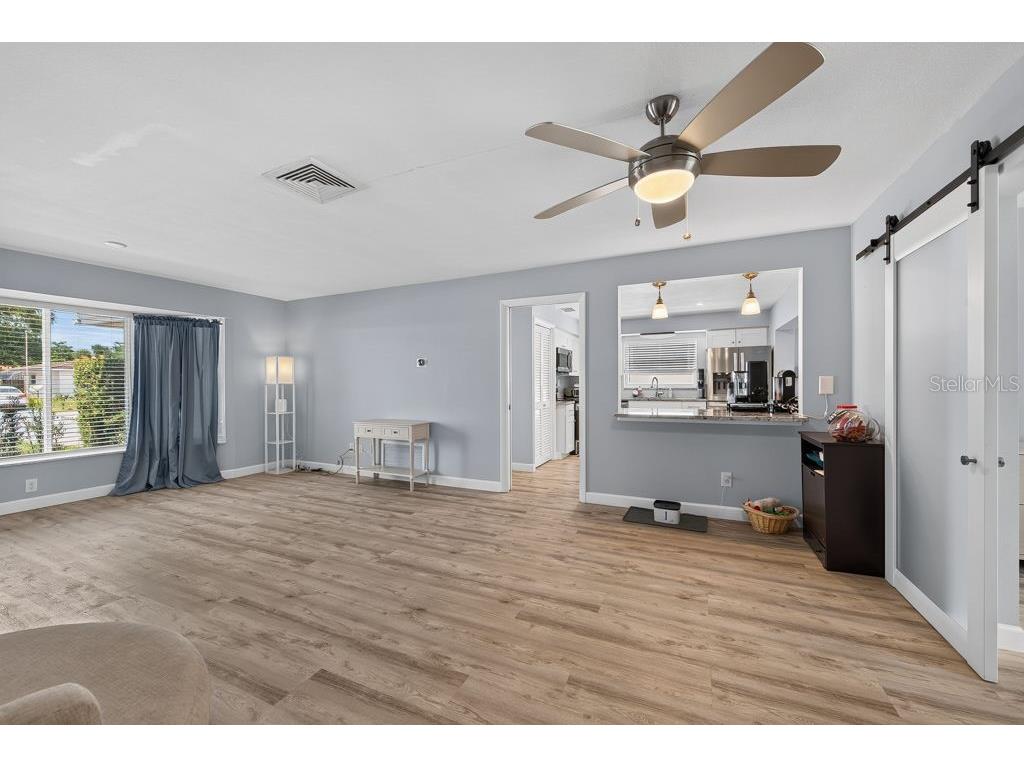 2159 Greenbriar Boulevard Clearwater FL 33763 TB8520152 image6