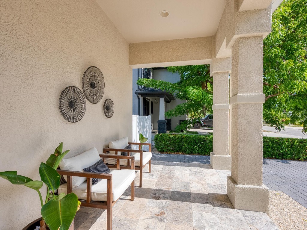 2159 Hawthorne Street Sarasota FL 34239 A4671095 image2