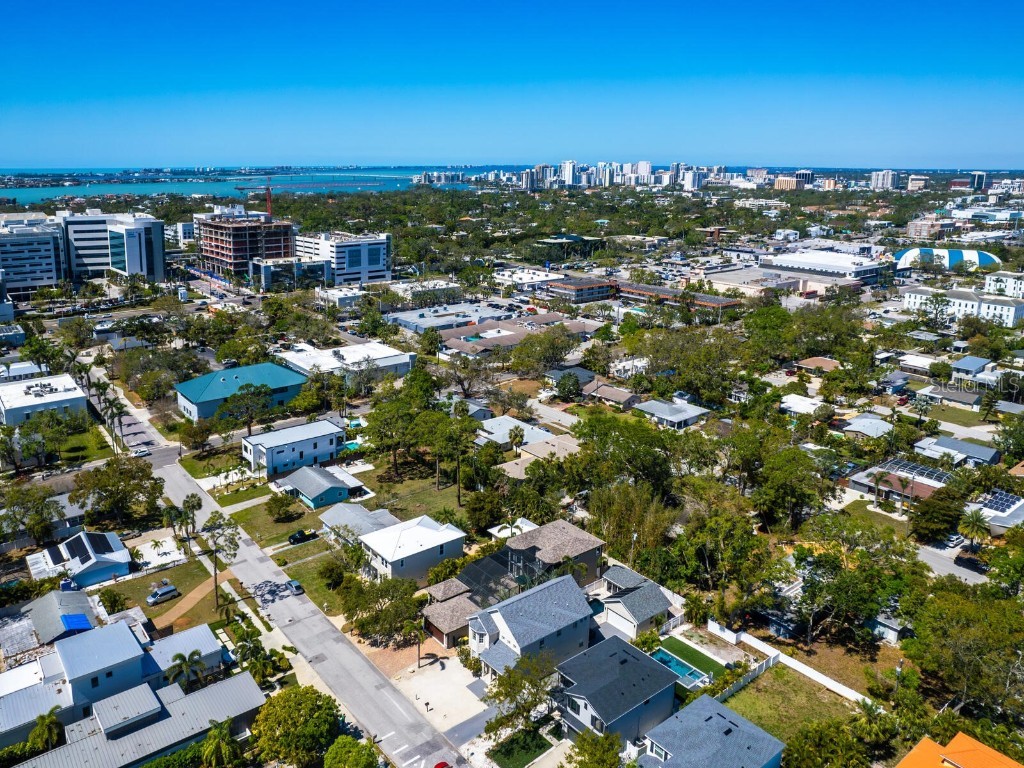 2159 Hawthorne Street Sarasota FL 34239 A4671095 image36