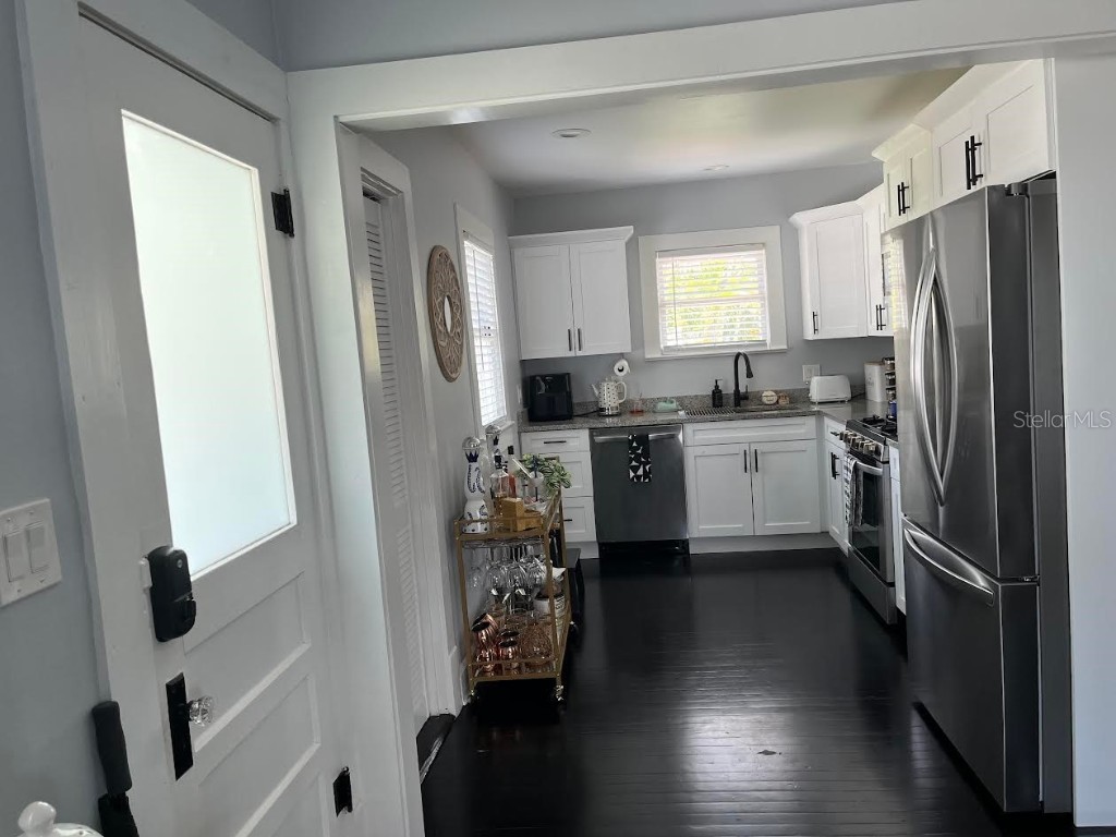 216 10th Avenue NE Saint Petersburg FL 33701 - TAMPA BAY TB8405403 image12