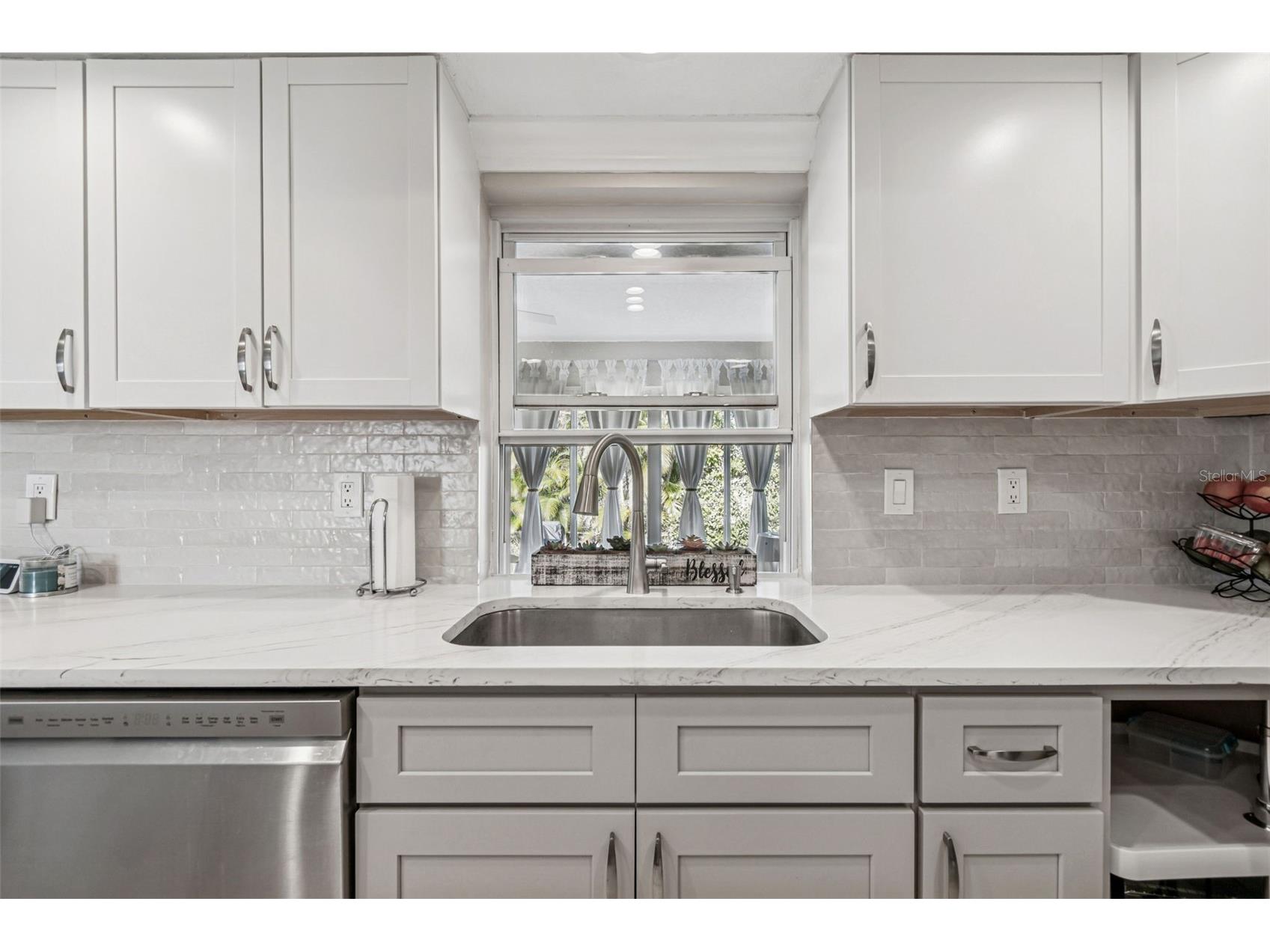 216 176th Avenue E Redington Shores FL 33708 TB8465434 image18