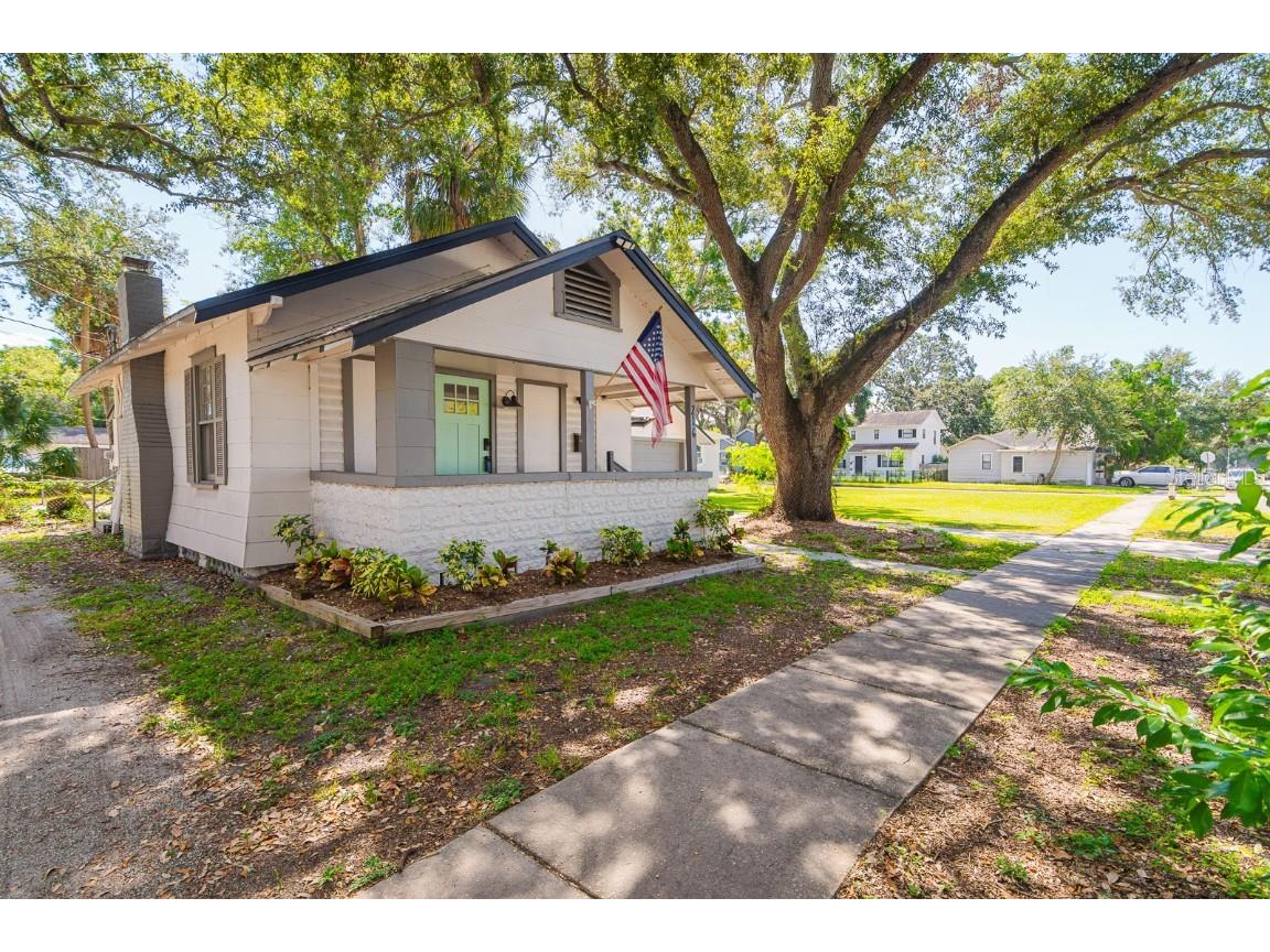 216 29th Street S Saint Petersburg FL 33712 TB8428234 image2
