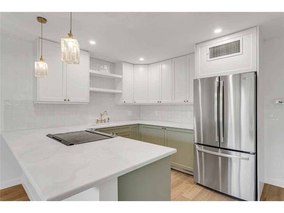 216 36th Avenue N #202B Saint Petersburg FL 33704 TB8391708 image17